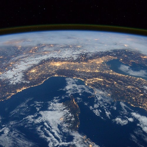 international-space-station-1176518_1920